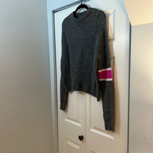 John + Jenn Cozy Gray Sweater with Pink Stripe Sleeve – Size M